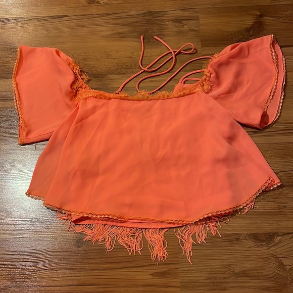 Bebe Coral Fringe and Flounce Top XS - Picture 5 of 6